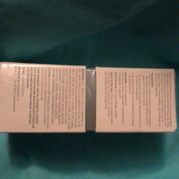 Nerium Night Cream - Picture 2 of 2